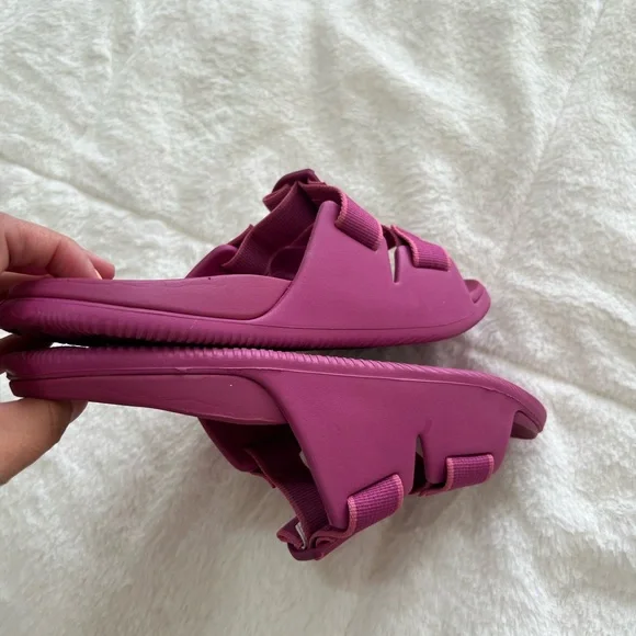 Chaco Women's Pink Sandals size 7 - Picture 9 of 9